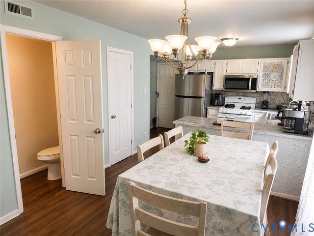 501 Green Orchard Dr, Chester, VA 23836