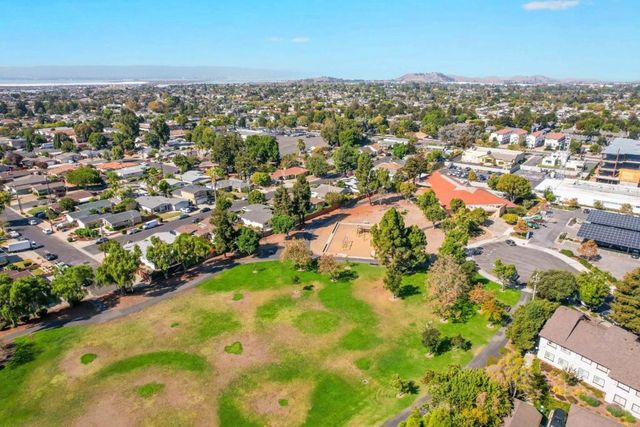 6198 Civic Terrace Avenue A, Newark, CA 94560