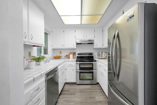 6198 Civic Terrace Avenue A, Newark, CA 94560