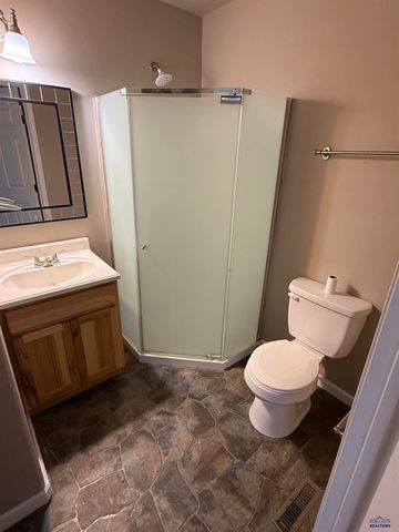 960 BENNINGTON DR, Box Elder, Sd, SD 57719