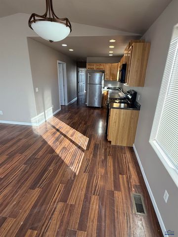 960 BENNINGTON DR, Box Elder, Sd, SD 57719