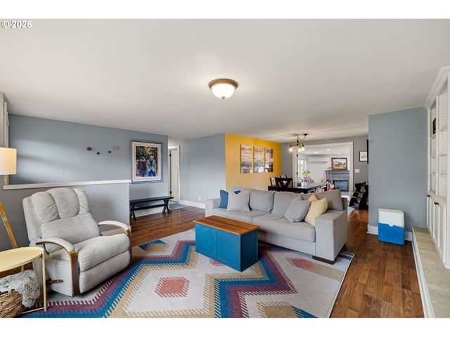 2747 BAILEY Ln, Eugene, OR 97401