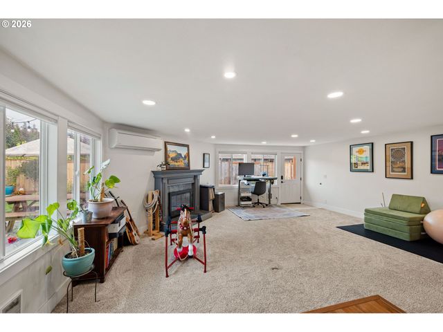 2747 BAILEY Ln, Eugene, OR 97401