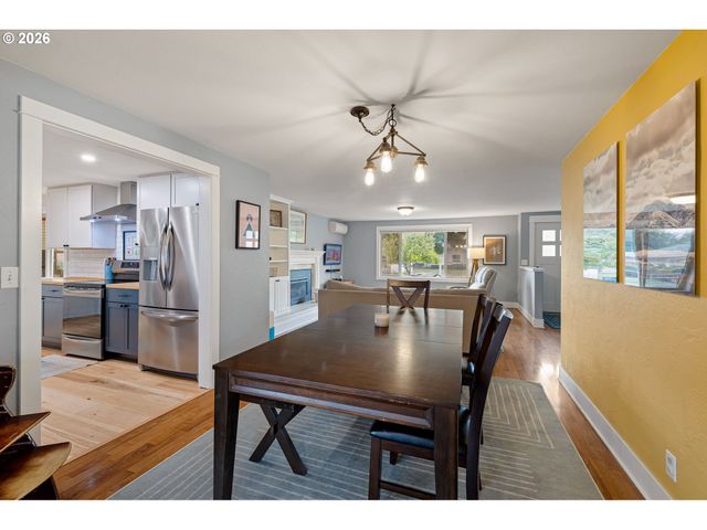2747 BAILEY Ln, Eugene, OR 97401