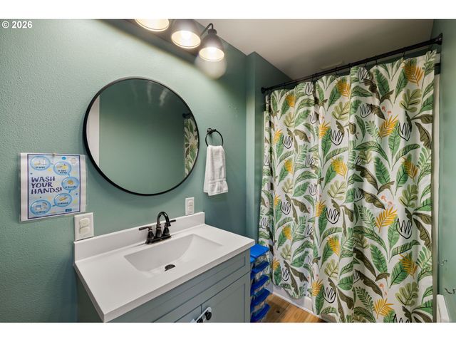 2747 BAILEY Ln, Eugene, OR 97401