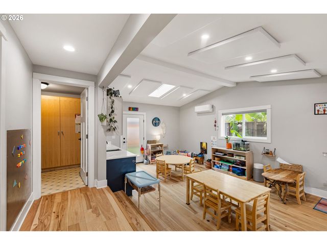 2747 BAILEY Ln, Eugene, OR 97401