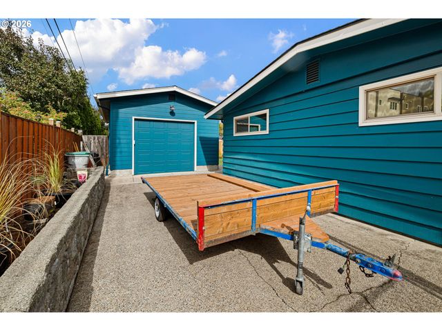 2747 BAILEY Ln, Eugene, OR 97401