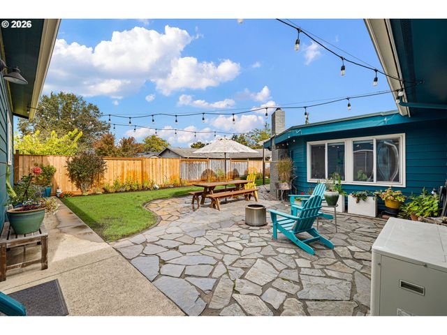 2747 BAILEY Ln, Eugene, OR 97401