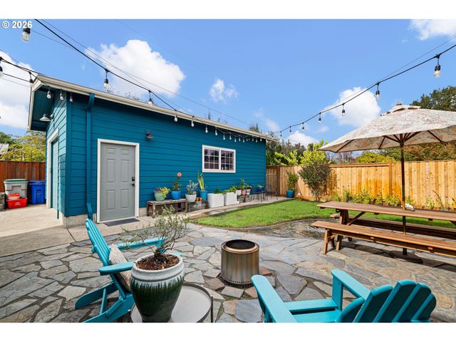 2747 BAILEY Ln, Eugene, OR 97401