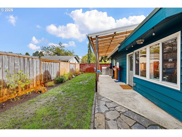 2747 BAILEY Ln, Eugene, OR 97401