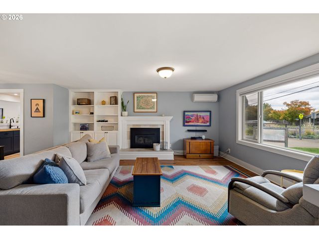 2747 BAILEY Ln, Eugene, OR 97401