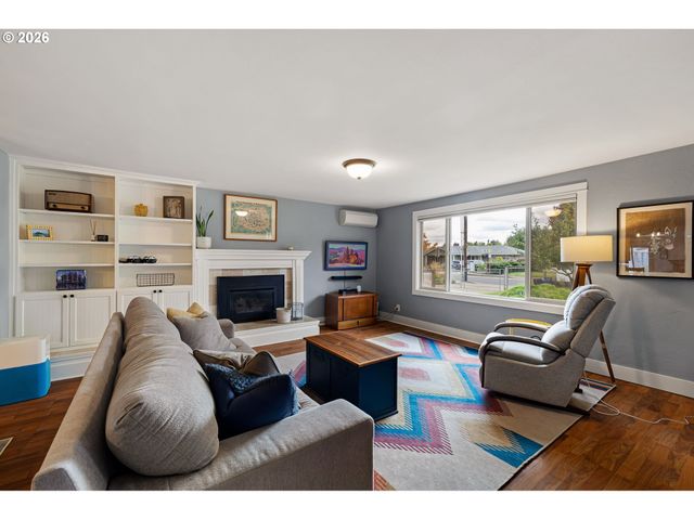 2747 BAILEY Ln, Eugene, OR 97401