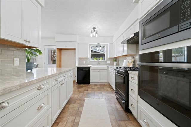 3514 Riverwood Park Drive, Houston, TX 77345