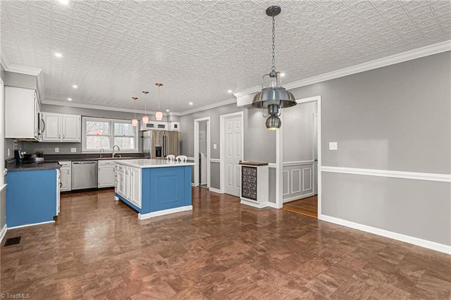 833 Driftwood Drive, Graham, NC 27253