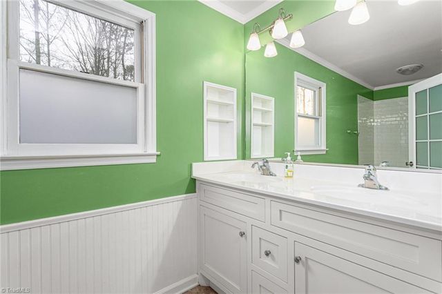 833 Driftwood Drive, Graham, NC 27253