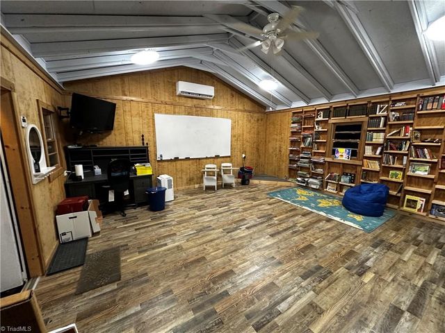 833 Driftwood Drive, Graham, NC 27253