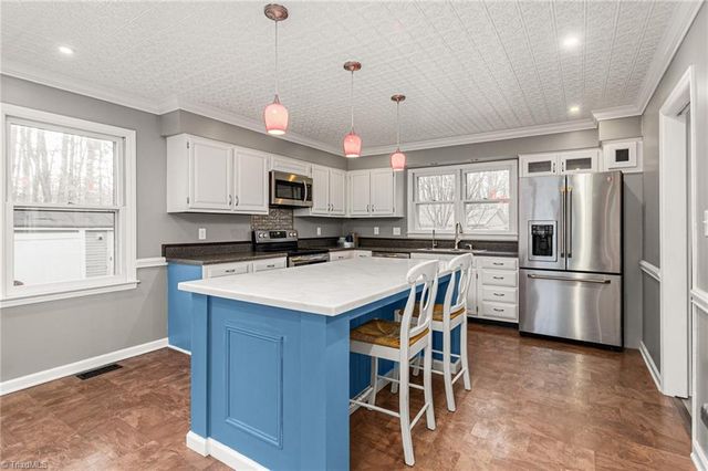 833 Driftwood Drive, Graham, NC 27253