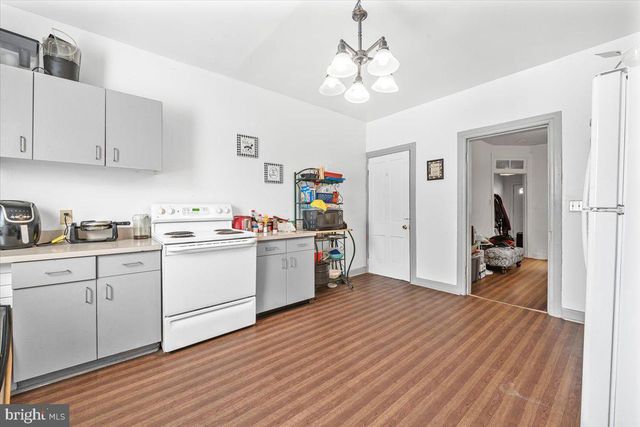 328 LOCUST ST, Hagerstown, MD 21740