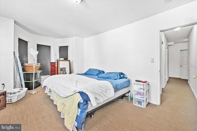328 LOCUST ST, Hagerstown, MD 21740