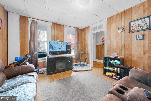 328 LOCUST ST, Hagerstown, MD 21740