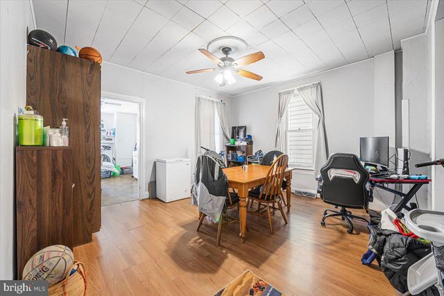 328 LOCUST ST, Hagerstown, MD 21740