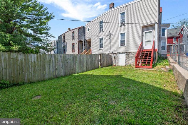 328 LOCUST ST, Hagerstown, MD 21740