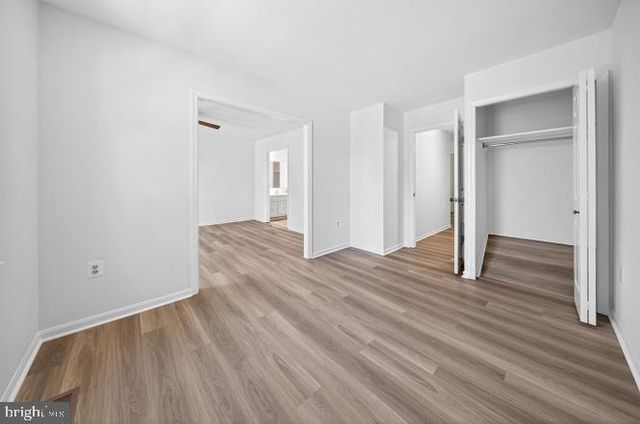 4867 CARRIAGEPARK RD, Fairfax, VA 22032