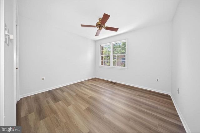 4867 CARRIAGEPARK RD, Fairfax, VA 22032