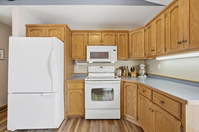 3916 5th Street S, Moorhead, MN 56560