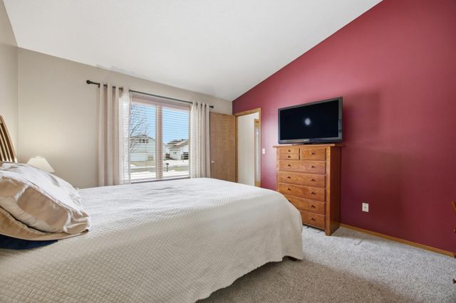 3916 5th Street S, Moorhead, MN 56560