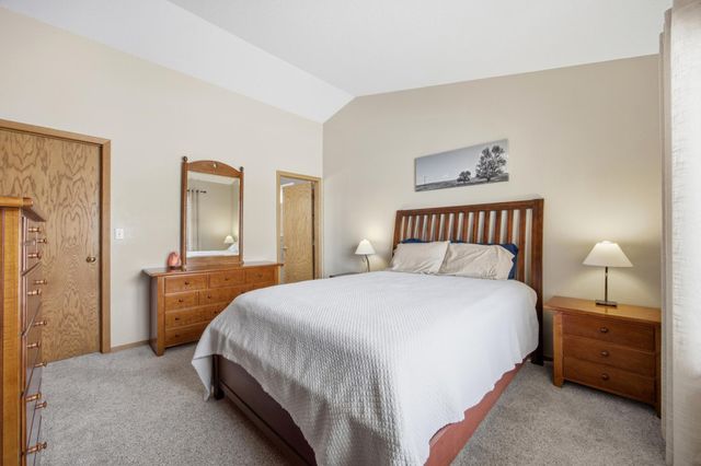 3916 5th Street S, Moorhead, MN 56560