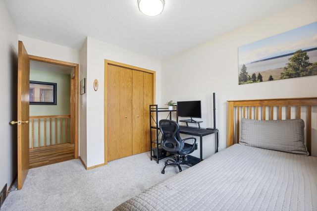 3916 5th Street S, Moorhead, MN 56560