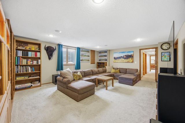 3916 5th Street S, Moorhead, MN 56560