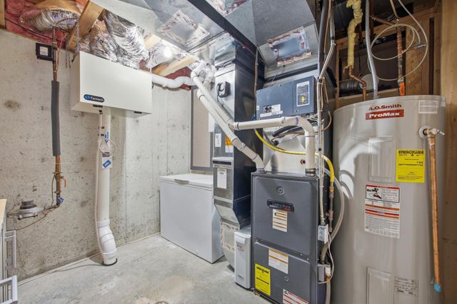 3916 5th Street S, Moorhead, MN 56560