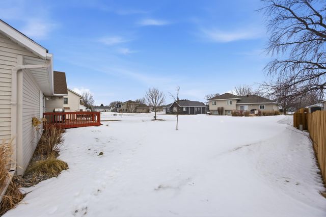 3916 5th Street S, Moorhead, MN 56560