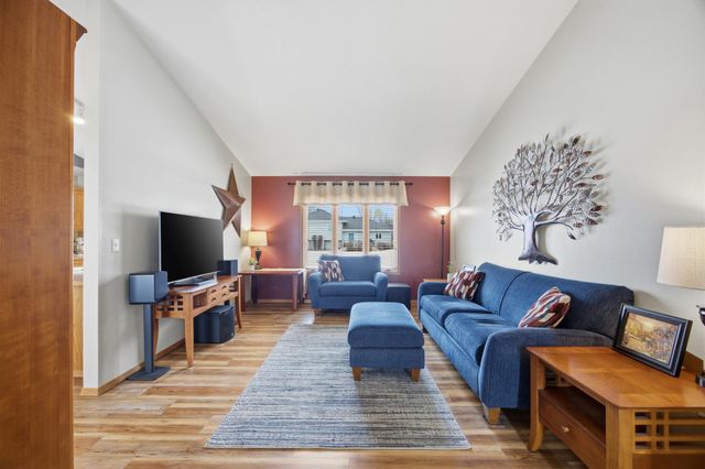 3916 5th Street S, Moorhead, MN 56560