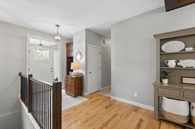 6013 Little Creek Lane, Rockford, MN 55373