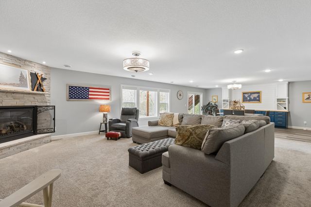6013 Little Creek Lane, Rockford, MN 55373