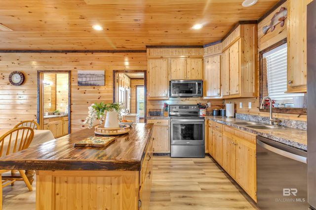 16825 Buchanan Place, Gulf Shores, AL 36542