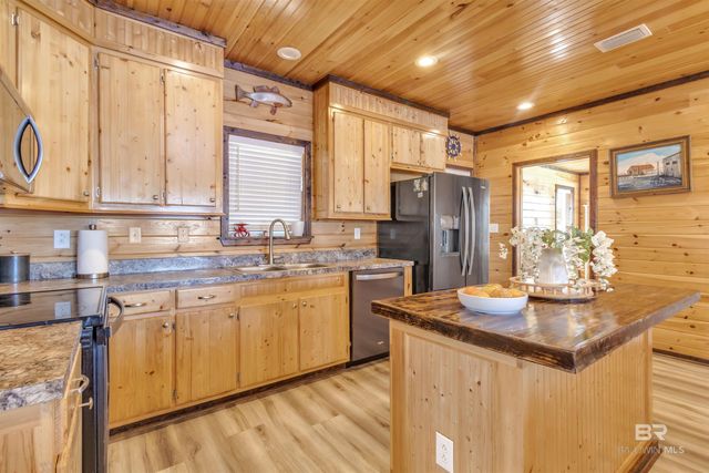 16825 Buchanan Place, Gulf Shores, AL 36542