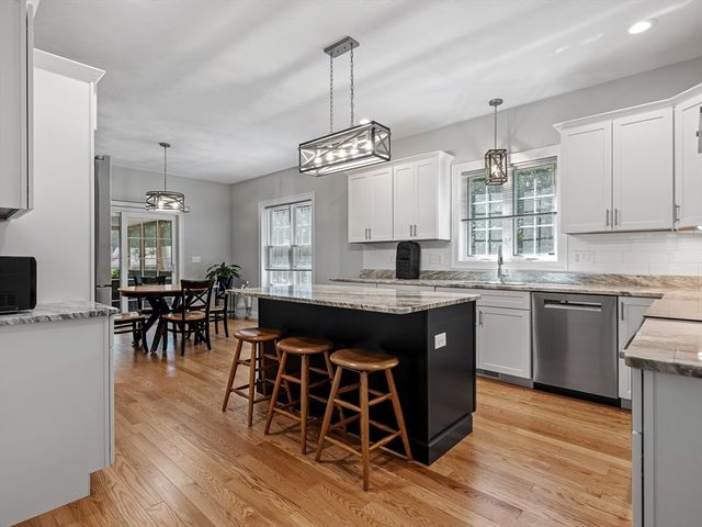 85 East St, Uxbridge, MA 01569