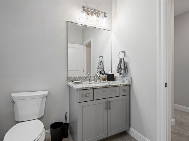 85 East St, Uxbridge, MA 01569