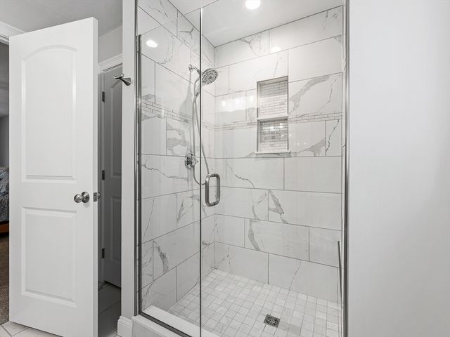 85 East St, Uxbridge, MA 01569