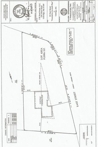 85 East St, Uxbridge, MA 01569