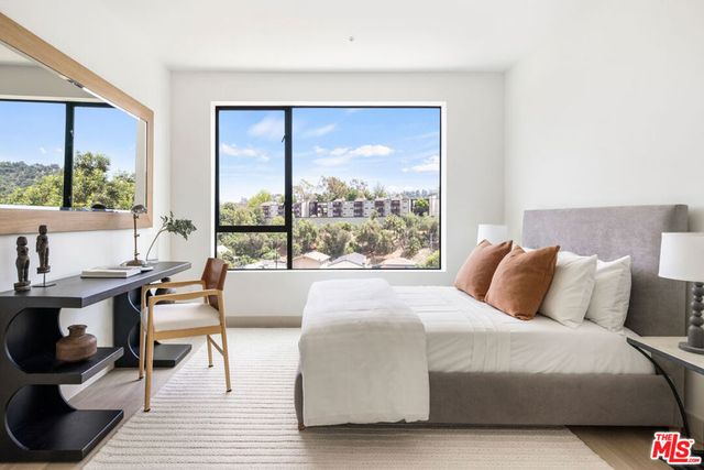 170 S Avenue 58, Los Angeles, CA 90042