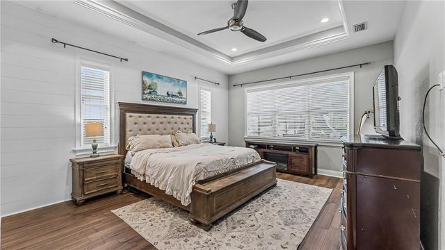 1539 HOLLINGSWORTH CREEK COURT, Lakeland, FL 33803