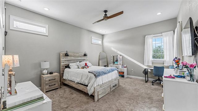 1539 HOLLINGSWORTH CREEK COURT, Lakeland, FL 33803