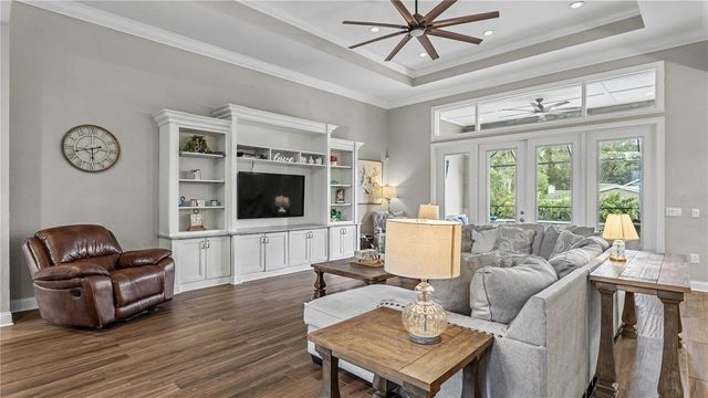 1539 HOLLINGSWORTH CREEK COURT, Lakeland, FL 33803