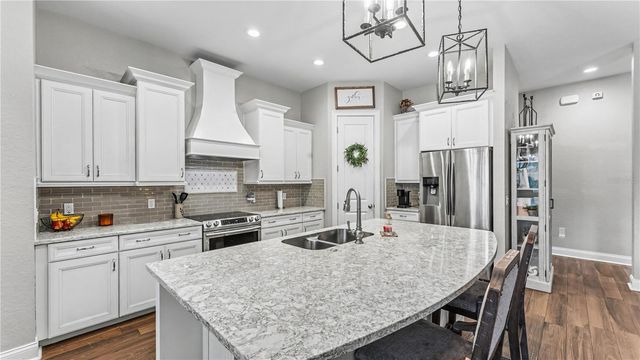 1539 HOLLINGSWORTH CREEK COURT, Lakeland, FL 33803