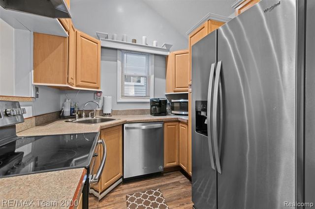 26520 Brettonwoods Street, Madison Heights, MI 48071